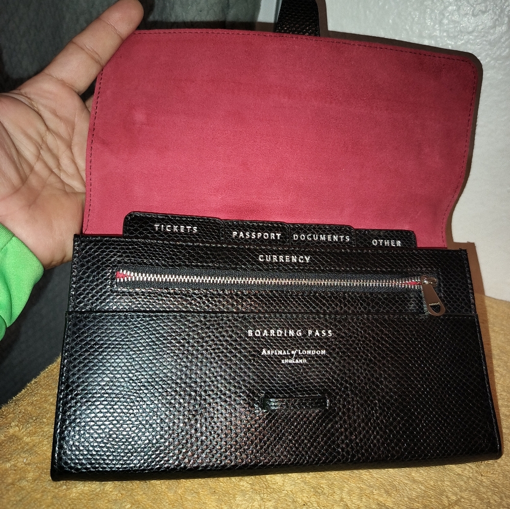 Aspinal of London Traveling Wallet Pouch Embossed Leather. Ex Condition.